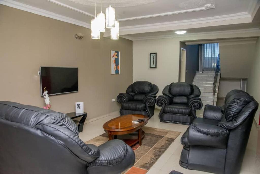 Royal Suites Apartments Lusaka Exteriör bild